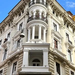 Szálloda Le Petit
